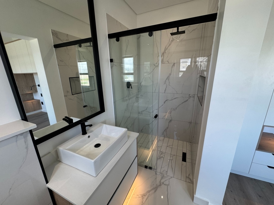 3 Bedroom Property for Sale in Sandown Western Cape